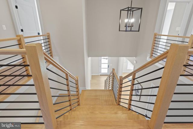 318 CENTER ST N, Vienna, VA 22180