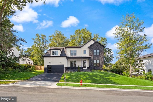 318 CENTER ST N, Vienna, VA 22180