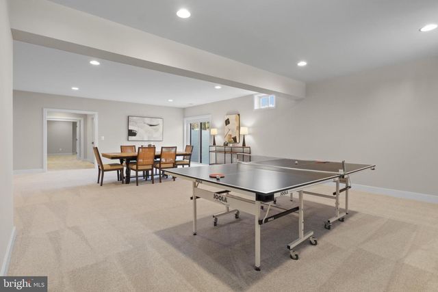 318 CENTER ST N, Vienna, VA 22180