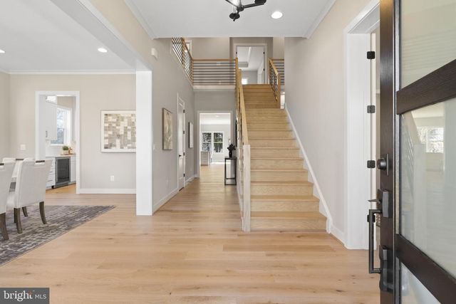 318 CENTER ST N, Vienna, VA 22180