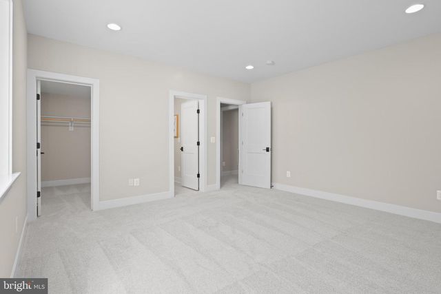 318 CENTER ST N, Vienna, VA 22180
