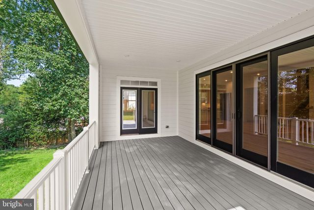 318 CENTER ST N, Vienna, VA 22180