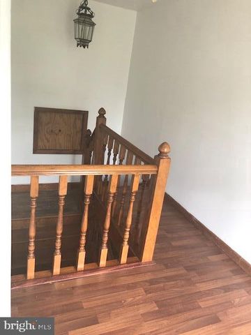 698 WETZEL RD, Woodstock, VA 22664
