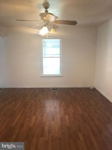 698 WETZEL RD, Woodstock, VA 22664