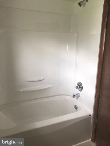 698 WETZEL RD, Woodstock, VA 22664