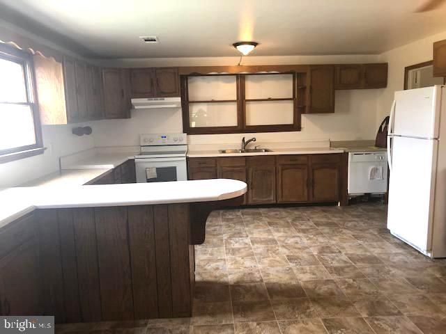 698 WETZEL RD, Woodstock, VA 22664