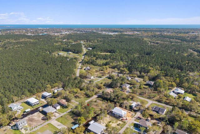 24 Fiber Street, Bay Saint Louis, MS 39520