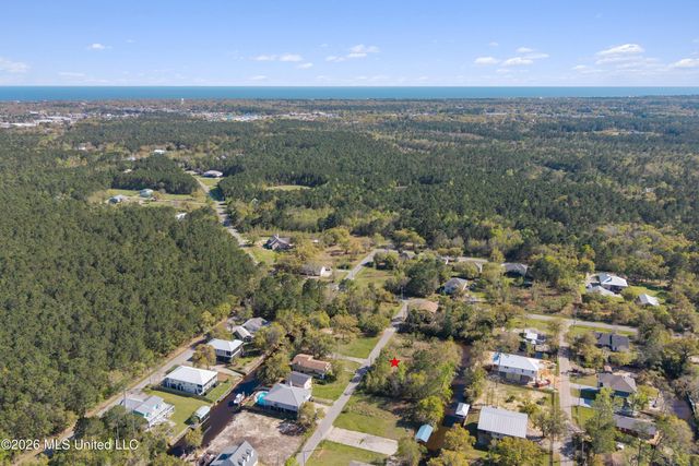 24 Fiber Street, Bay Saint Louis, MS 39520