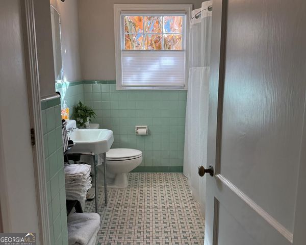 816 Woodland Drive, Griffin, GA 30224