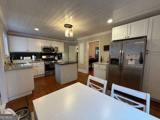 816 Woodland Drive, Griffin, GA 30224