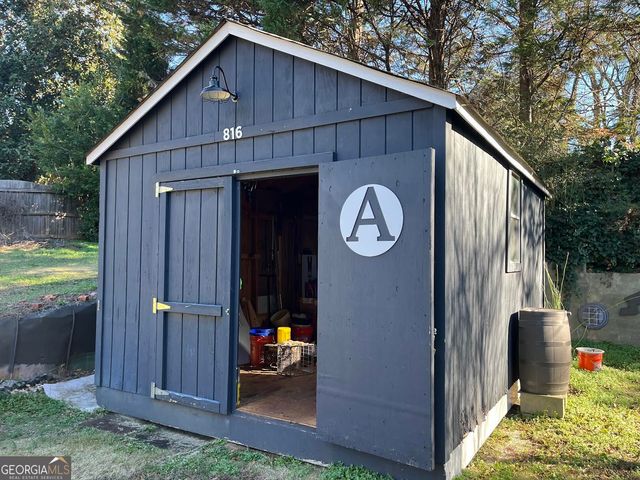 816 Woodland Drive, Griffin, GA 30224