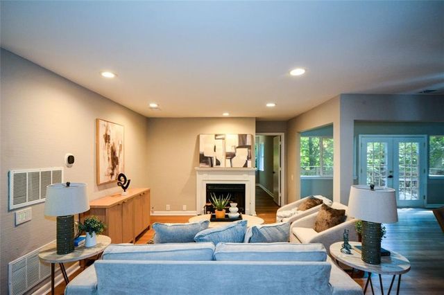 46 Dunwoody Springs Drive, Atlanta, GA 30328