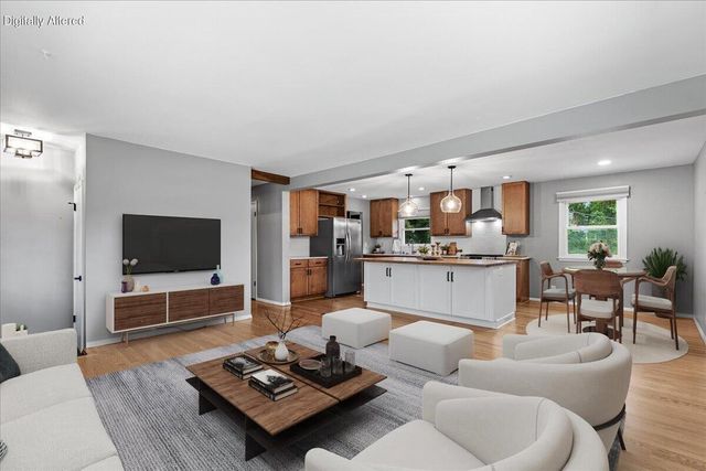 W244N6564 Westchester DRIVE, Sussex, WI 53089