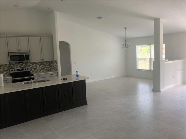 10 FLINTHILL LANE, Palm Coast, FL 32137