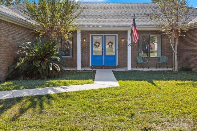 8 Arapaho Dr, Pensacola, FL 32507