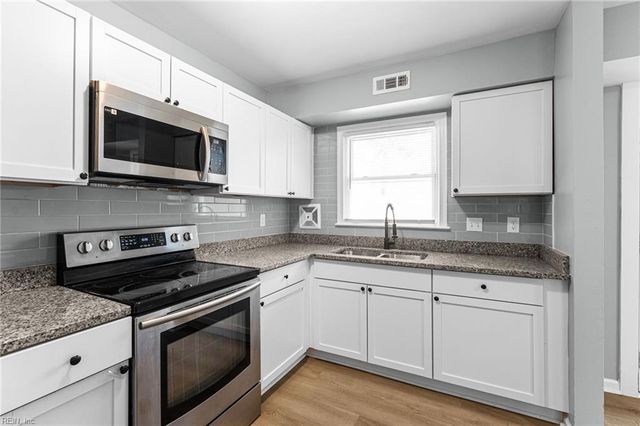 412 Savage Dr Unit D, Newport News, VA 23602