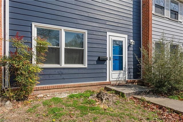 412 Savage Dr Unit D, Newport News, VA 23602