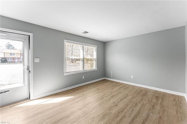 412 Savage Dr Unit D, Newport News, VA 23602