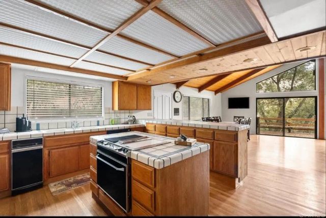 2330 Alpen Court, Pine Mountain Club, CA 93222