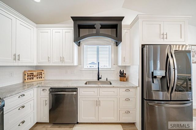 1444 N 570 E, Shelley, ID 83274