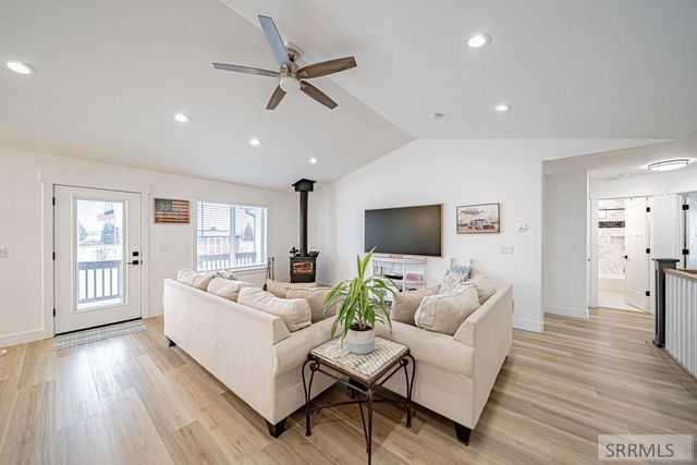 1444 N 570 E, Shelley, ID 83274