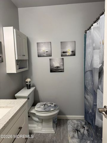 179 Biabou Drive, Toms River, NJ 08757