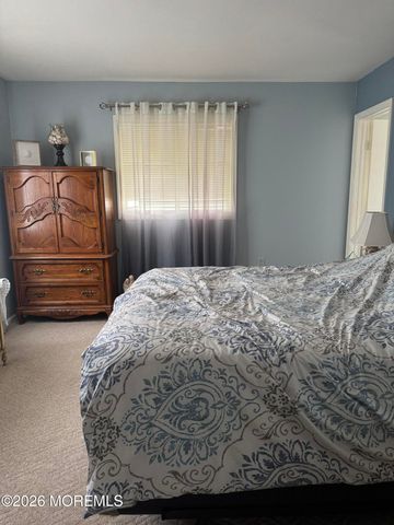 179 Biabou Drive, Toms River, NJ 08757