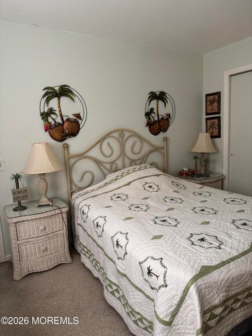 179 Biabou Drive, Toms River, NJ 08757