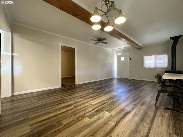 2302 N DEPOT St, La Grande, OR 97850