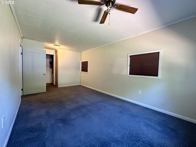 2302 N DEPOT St, La Grande, OR 97850