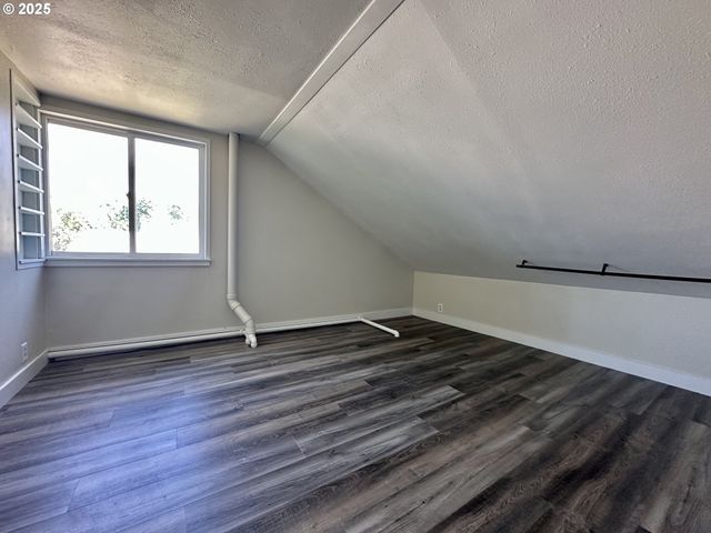 2302 N DEPOT St, La Grande, OR 97850