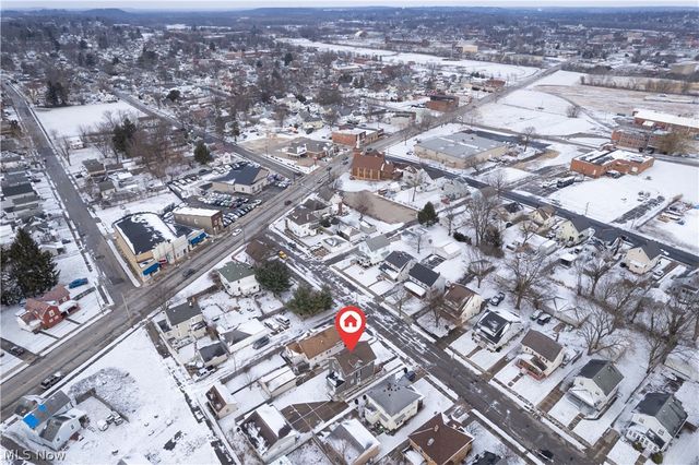 30 20th Street SW, Barberton, OH 44203
