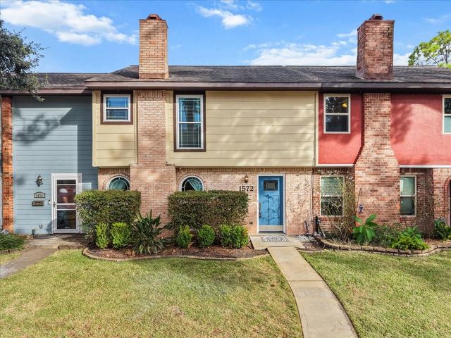 1572 Silverpines Road 572, Houston, TX 77062