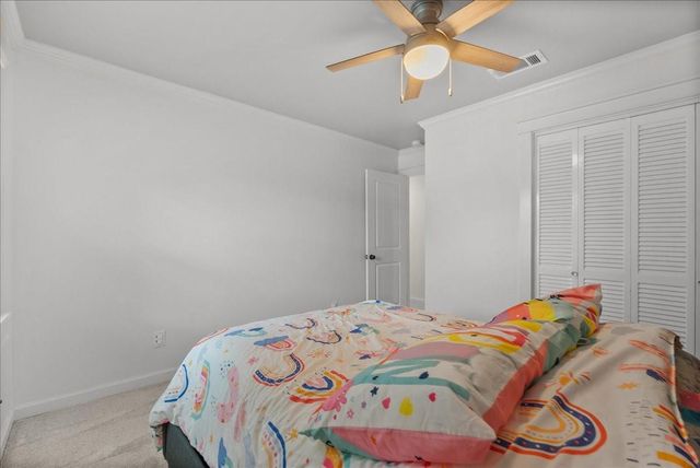 1572 Silverpines Road 572, Houston, TX 77062