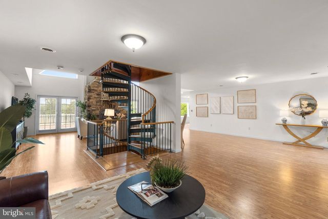 5118 BURKHOLDER ROAD, Chambersburg, PA 17202