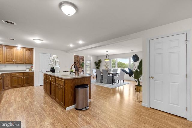 5118 BURKHOLDER ROAD, Chambersburg, PA 17202