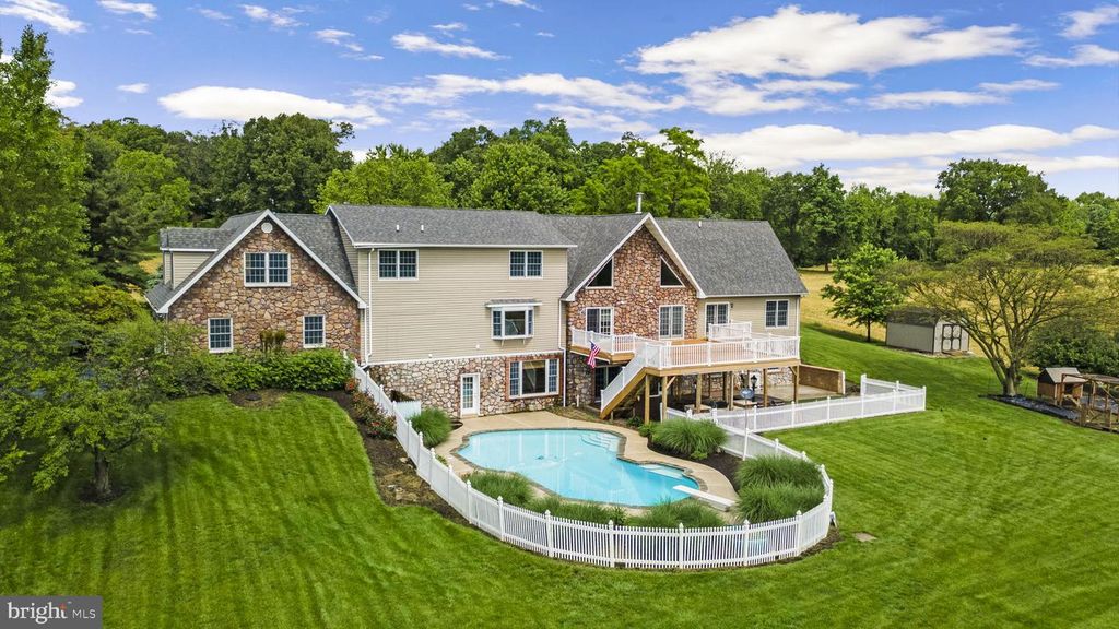 5118 BURKHOLDER ROAD, Chambersburg, PA 17202