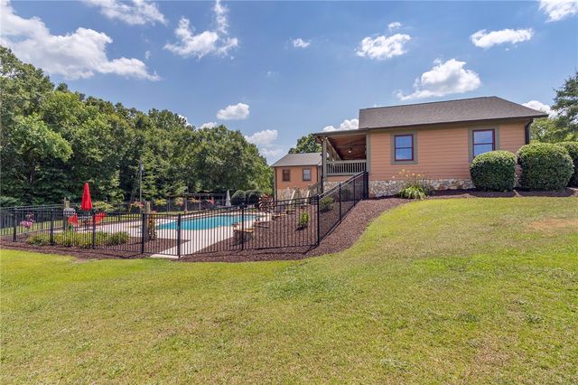 911 Austin Road, Belton, SC 29627