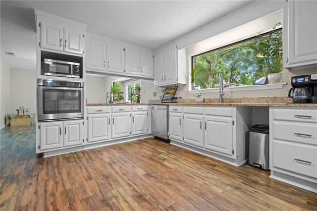 6501 Sugar Creek Drive S, Mobile, AL 36695