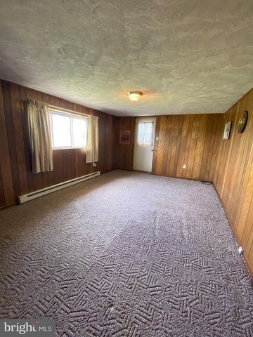 39 TIMOTHY DR, Martinsburg, WV 25405