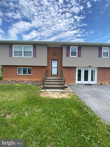 39 TIMOTHY DR, Martinsburg, WV 25405