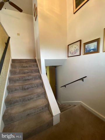 39 TIMOTHY DR, Martinsburg, WV 25405