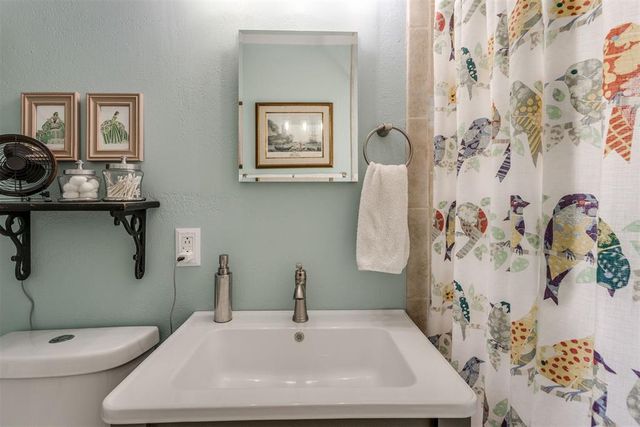 1912 Carlisle Road, The Village, OK 73120
