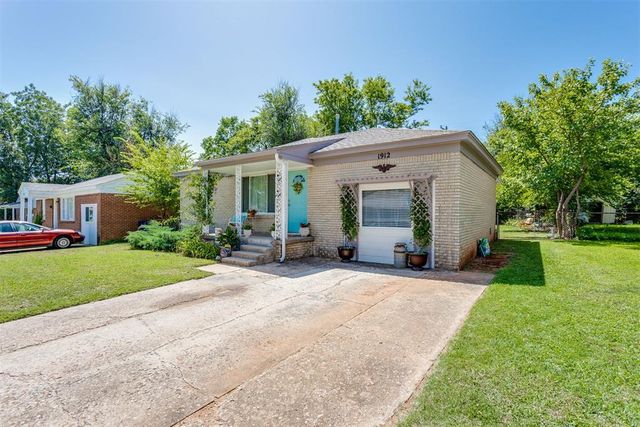 1912 Carlisle Road, The Village, OK 73120