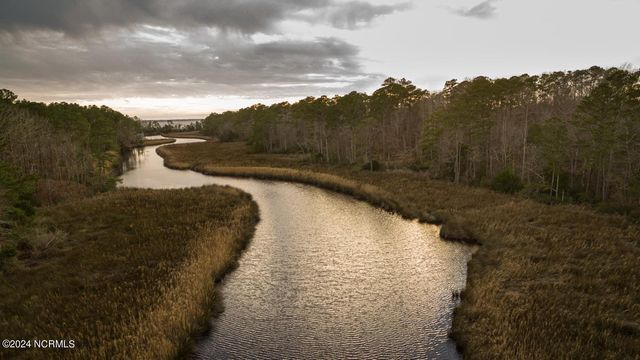 22 Needle Rush Court, Minnesott Beach, NC 28510
