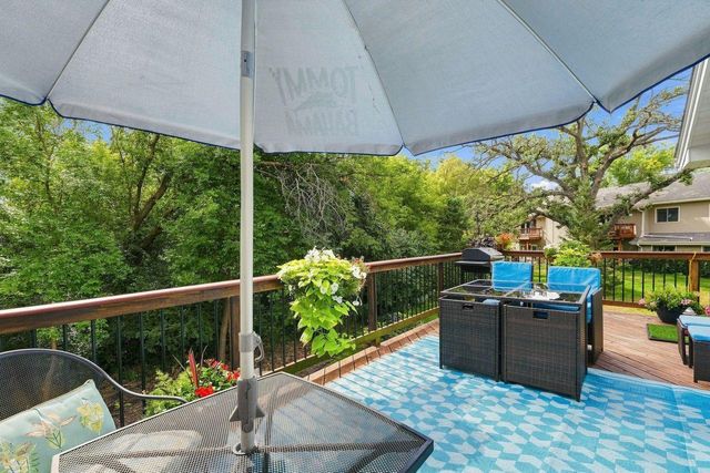 18385 Creeks Bend Drive, Minnetonka, MN 55345