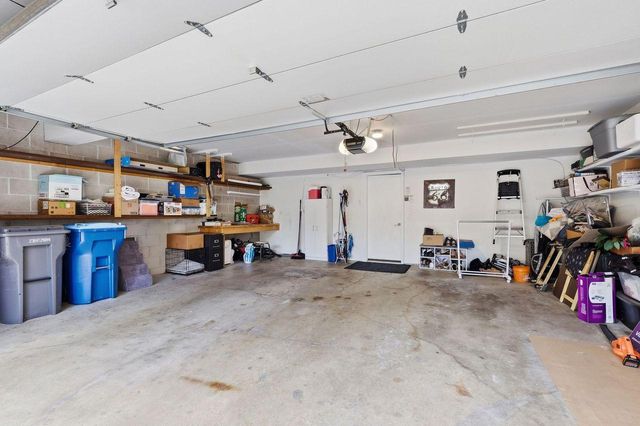 18385 Creeks Bend Drive, Minnetonka, MN 55345