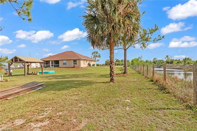 2330 45th AVE NE, Naples, FL 34120