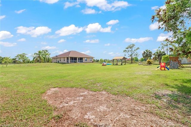 2330 45th AVE NE, Naples, FL 34120