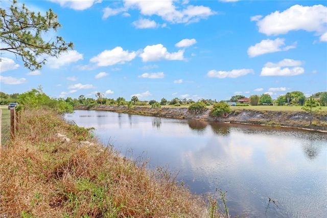 2330 45th AVE NE, Naples, FL 34120